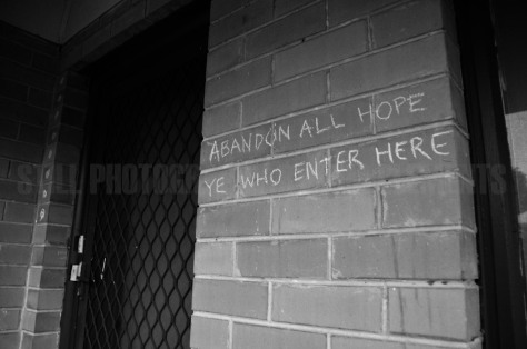 hope-lost-house-graffiti